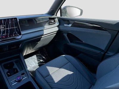 2026 Volkswagen Tiguan — photo 19 view