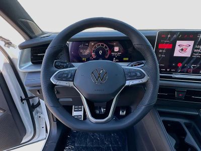 2026 Volkswagen Tiguan — photo 10 view