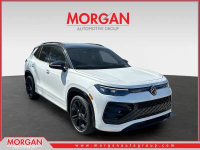 2026 Volkswagen Tiguan SE R-Line Black in Opal — front three-quarter view