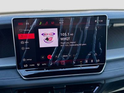 2026 Volkswagen Tiguan — photo 12 view
