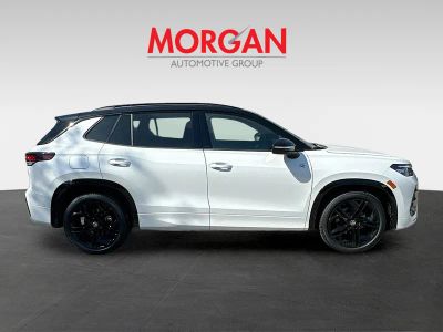 2026 Volkswagen Tiguan — photo 8 view