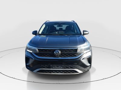 2024 Volkswagen Taos - Photo 2