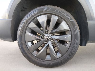 2024 Volkswagen Taos - Photo 10