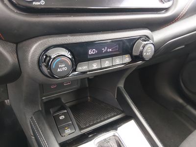 2024 Nissan Kicks - Photo 19