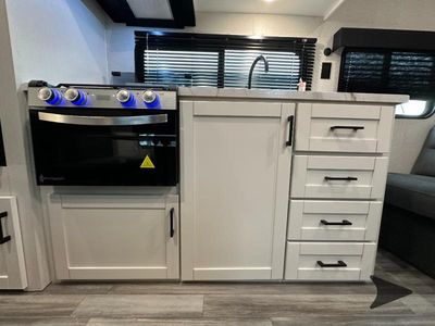2026 Jayco Jay Flight SLX — photo 9 view