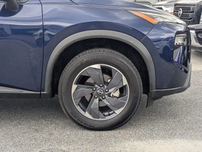 2024 Nissan Rogue — photo 10 view