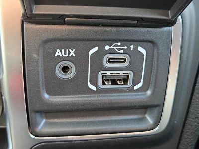 2026 Jeep Gladiator — photo 25 view