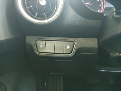 2023 Kia Forte - Photo 13