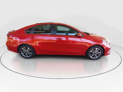 2023 Kia Forte - Photo 8