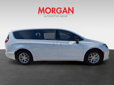 2026 Chrysler Voyager — side profile view