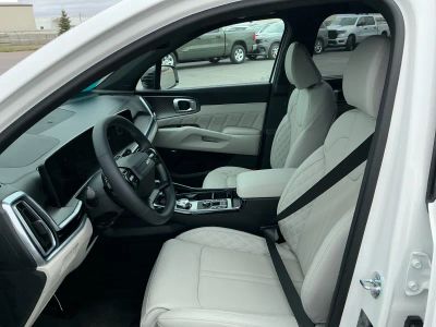2026 Kia Sorento Hybrid — photo 10 view