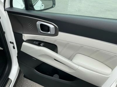 2026 Kia Sorento Hybrid — photo 21 view