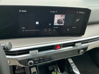 2026 Kia Sorento Hybrid — photo 12 view
