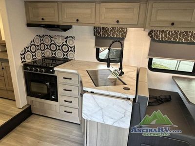 2026 Forest River RV Sunseeker - Photo 8