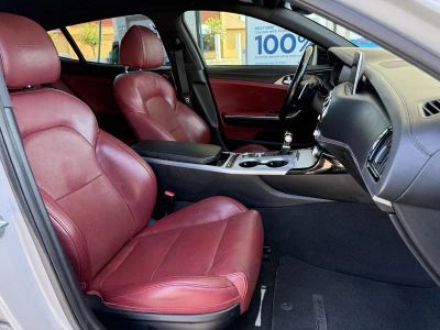 2020 Kia Stinger — photo 16 view