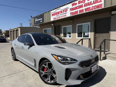 2020 Kia Stinger in Gray — front three-quarter view