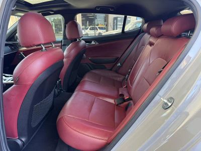 2020 Kia Stinger — photo 13 view