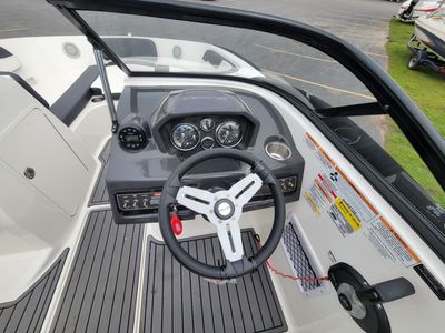 2020 Bayliner VR5 Bowrider I/O - Photo 21