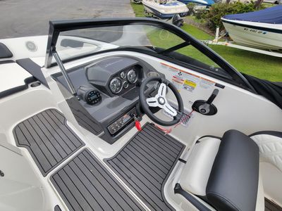 2020 Bayliner VR5 Bowrider I/O - Photo 20