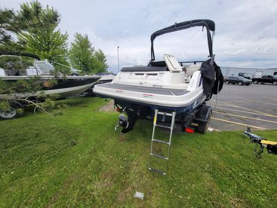 2020 Bayliner VR5 Bowrider I/O - Photo 10