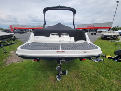 2020 Bayliner VR5 Bowrider I/O - Photo 6