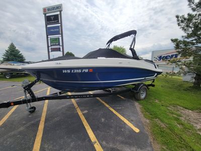 2020 Bayliner VR5 Bowrider I/O - Photo 8