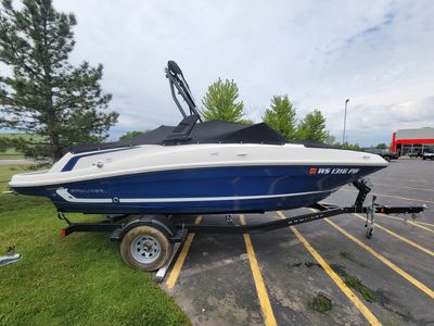 2020 Bayliner VR5 Bowrider I/O - Photo 5