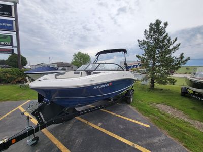 2020 Bayliner VR5 Bowrider I/O - Photo 2