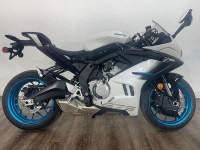 2026 CFMOTO 675SS - Photo 8