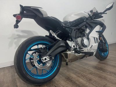 2026 CFMOTO 675SS - Photo 5
