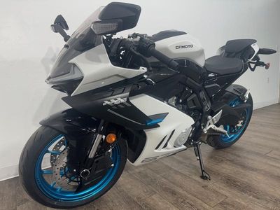 2026 CFMOTO 675SS - Photo 2