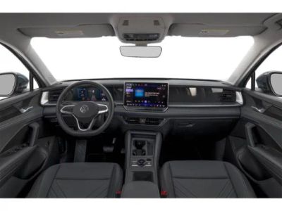 2026 Volkswagen Tiguan — photo 7 view