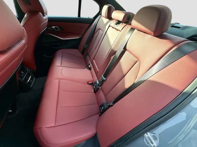 2026 BMW 3 Series — photo 19 view