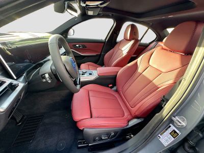2026 BMW 3 Series — photo 15 view