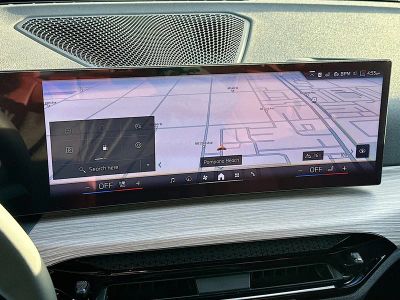 2026 BMW 3 Series — photo 11 view