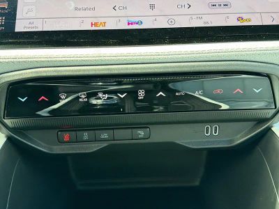 2026 Jeep Cherokee — photo 28 view