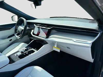 2026 Jeep Cherokee — photo 13 view