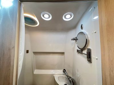 2024 Airstream INTERSTATE - Photo 15