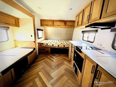 2025 Ember RV E-Series - Photo 5