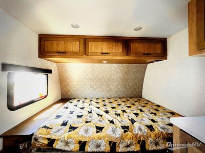 2025 Ember RV E-Series - Photo 12