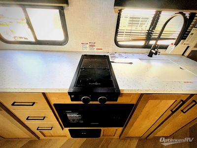 2025 Ember RV E-Series - Photo 9