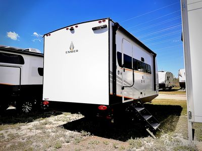 2025 Ember RV E-Series - Photo 3