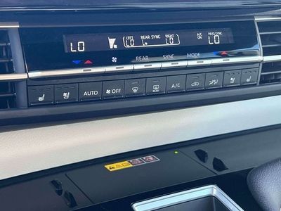 2025 Toyota Sienna - Photo 36