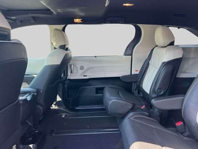 2025 Toyota Sienna - Photo 13