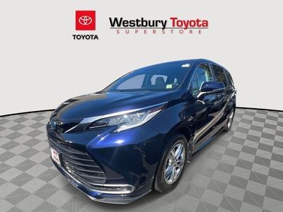 2025 Toyota Sienna - Photo 3