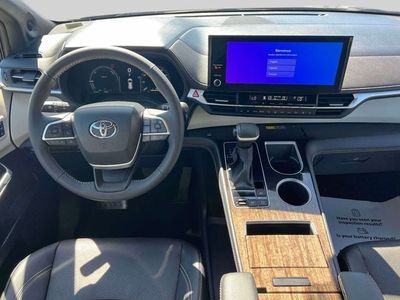2025 Toyota Sienna - Photo 14