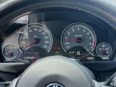 2020 BMW M4 - Photo 9
