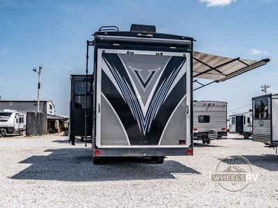 2017 Dutchmen RV Voltage - Photo 5
