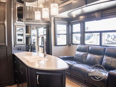 2017 Dutchmen RV Voltage - Photo 17