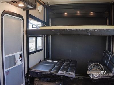 2017 Dutchmen RV Voltage - Photo 28